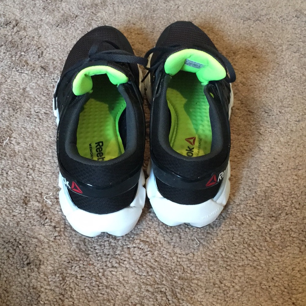 Sneakers - Picture 3 of 4